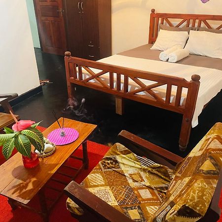 Thaaaru Villa Mirissa Exteriér fotografie
