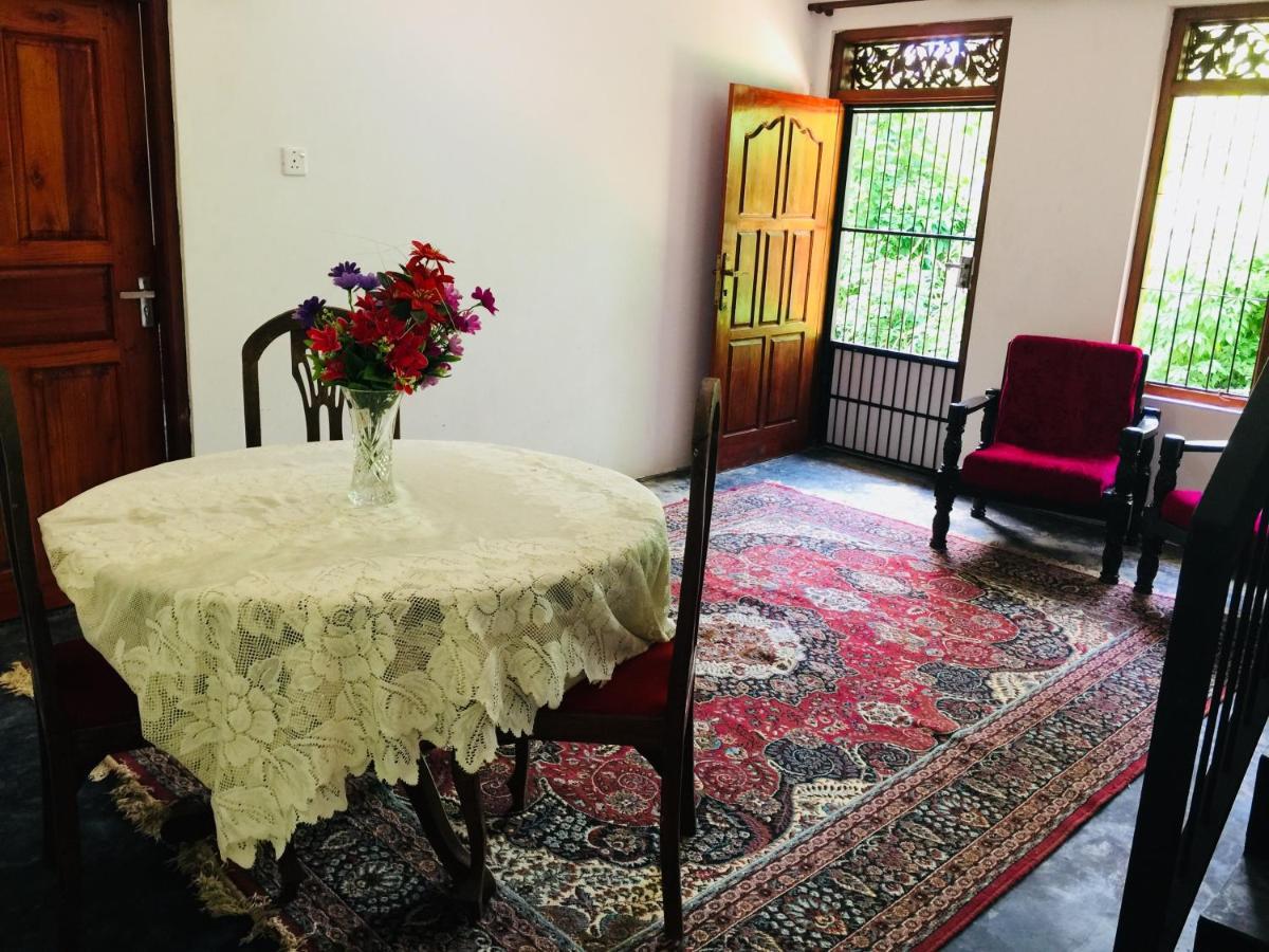Thaaaru Villa Mirissa Exteriér fotografie