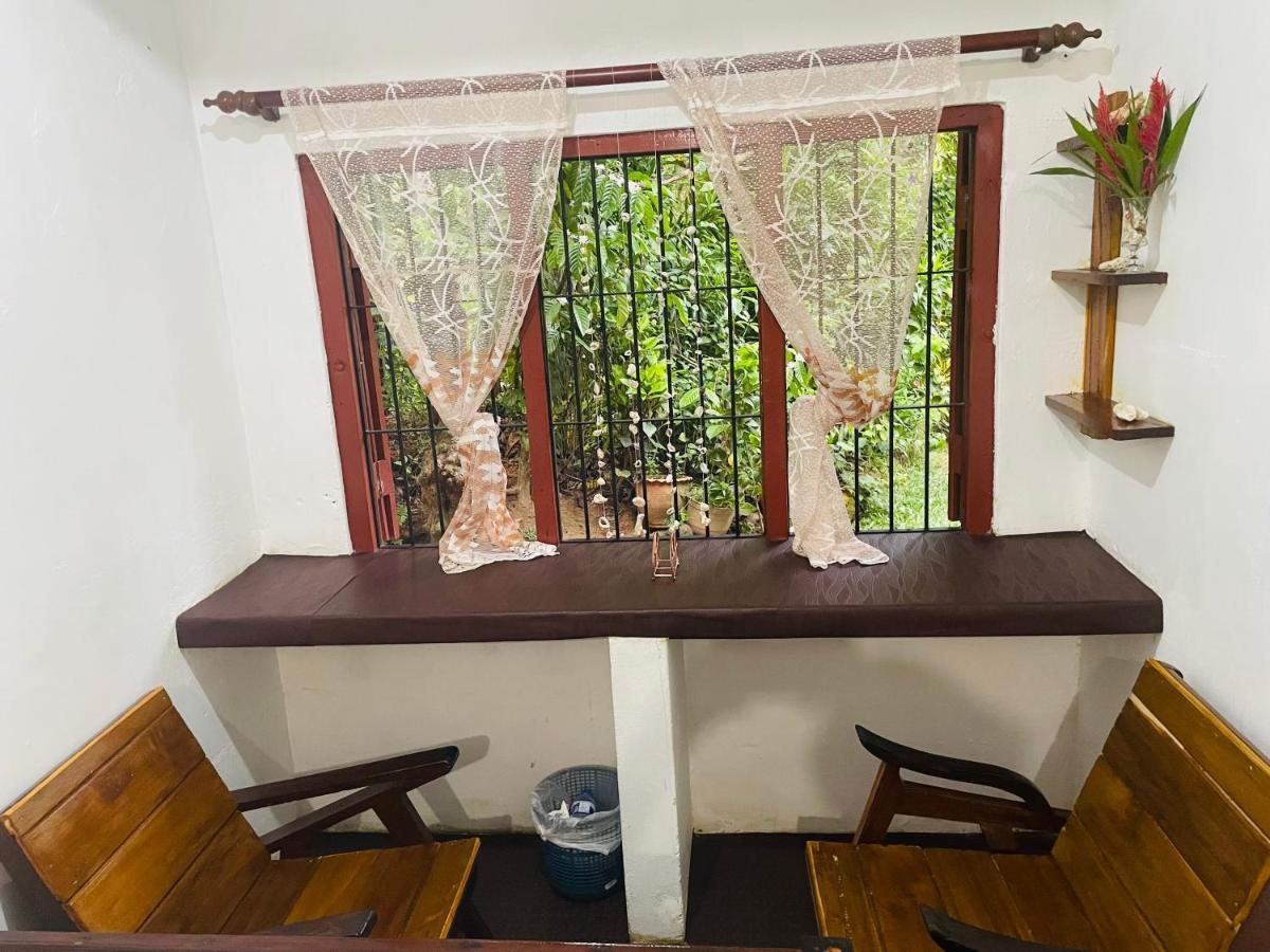 Thaaaru Villa Mirissa Exteriér fotografie
